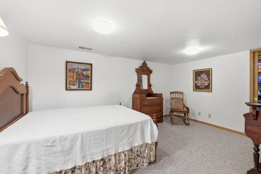 5356 Holiday Road, Minnetonka, MN 55345