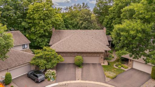 1106 Hollybrook Road, Wayzata, MN 55391