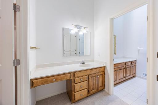 1106 Hollybrook Drive, Wayzata, MN 55391