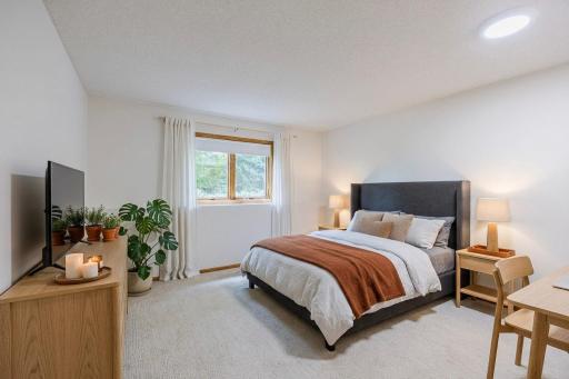 1106 Hollybrook Drive, Wayzata, MN 55391