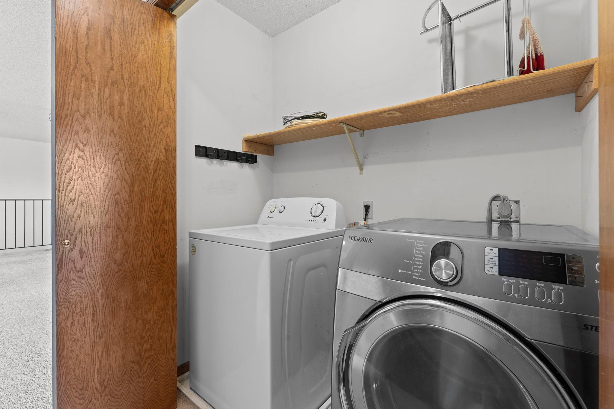 26-web-or-mls-3981 60th St Ct N Unit 206-202.jpg