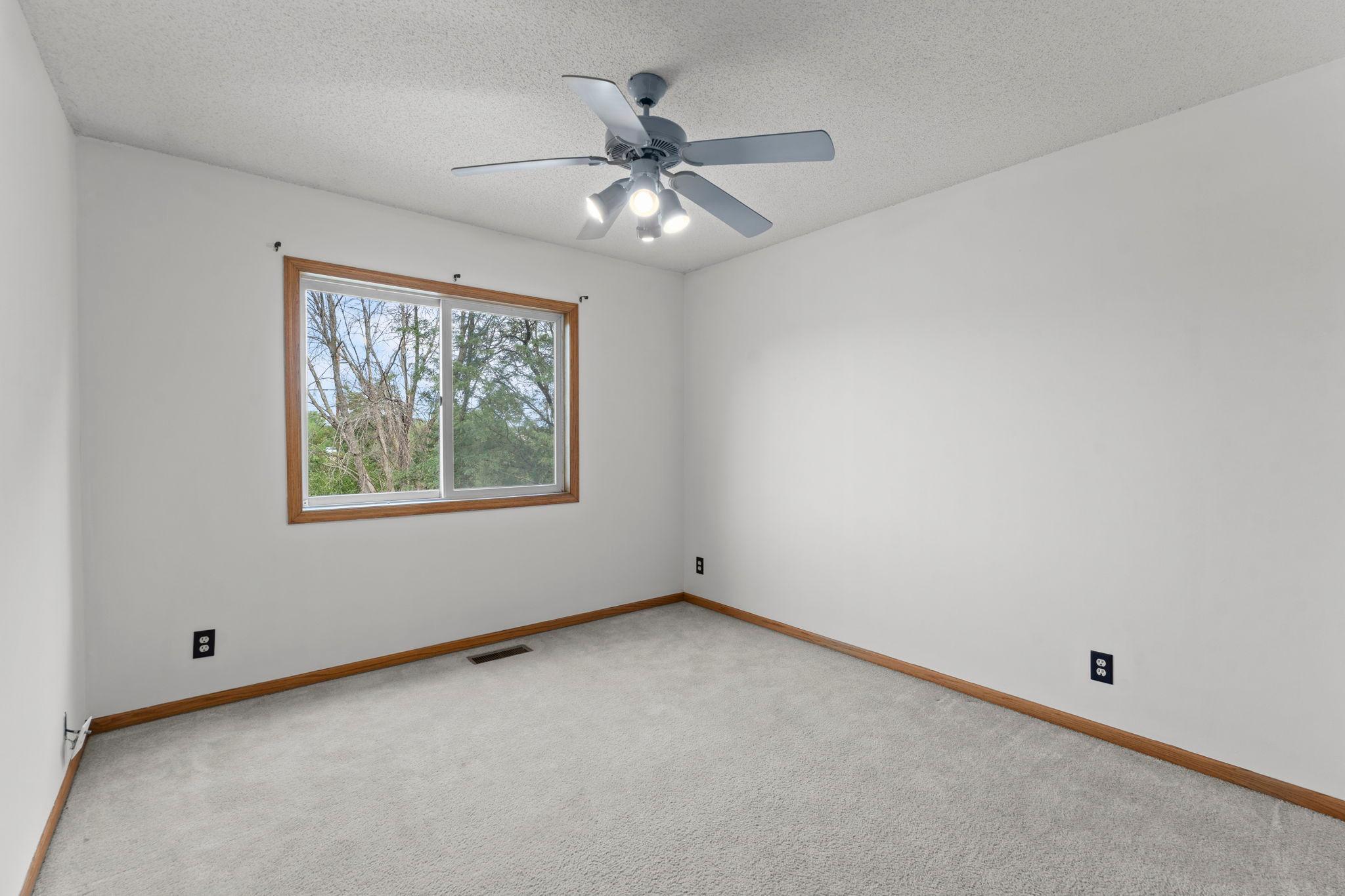 29-web-or-mls-3981 60th St Ct N Unit 206-182.jpg