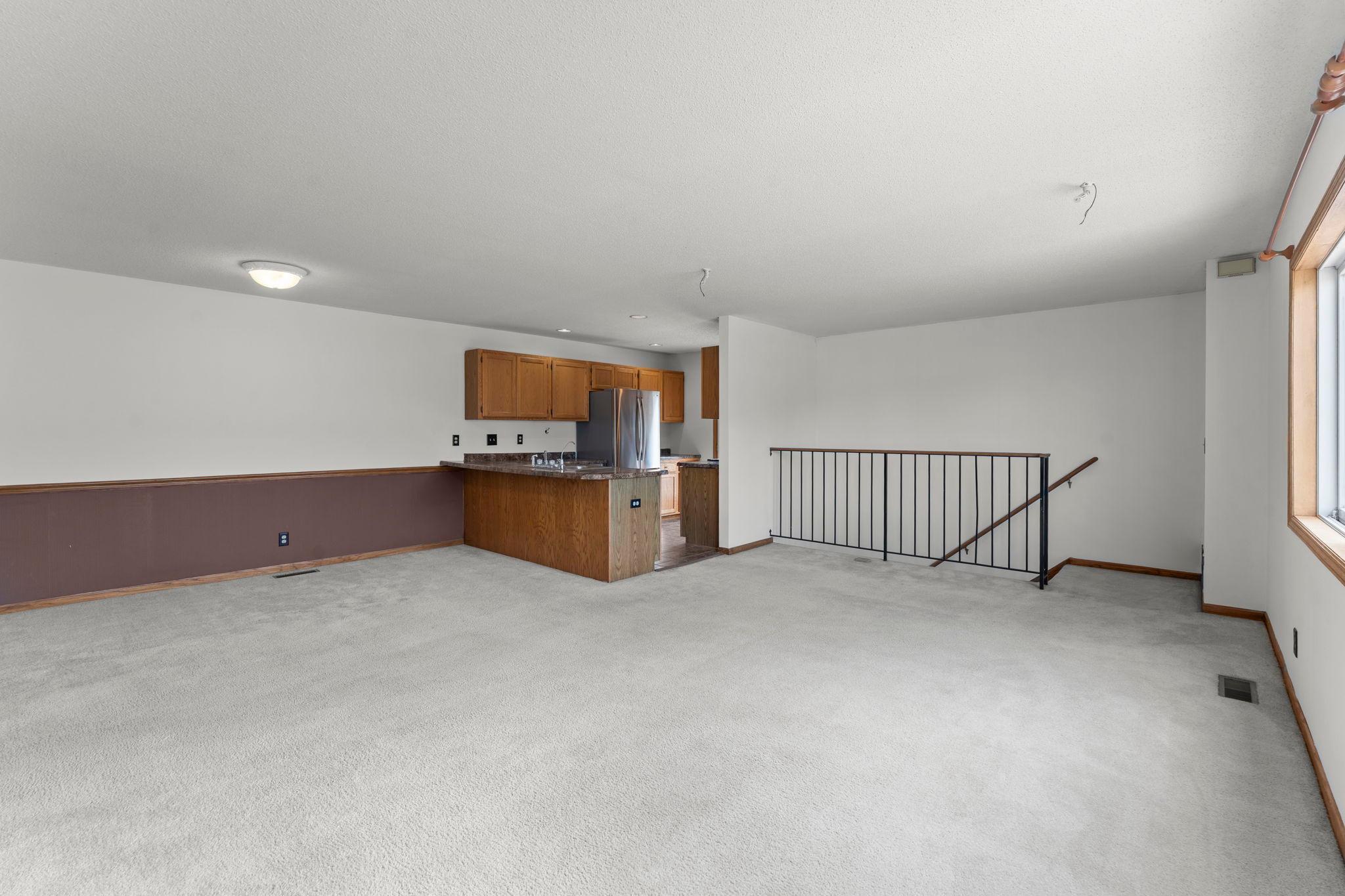 17-web-or-mls-3981 60th St Ct N Unit 206-127.jpg