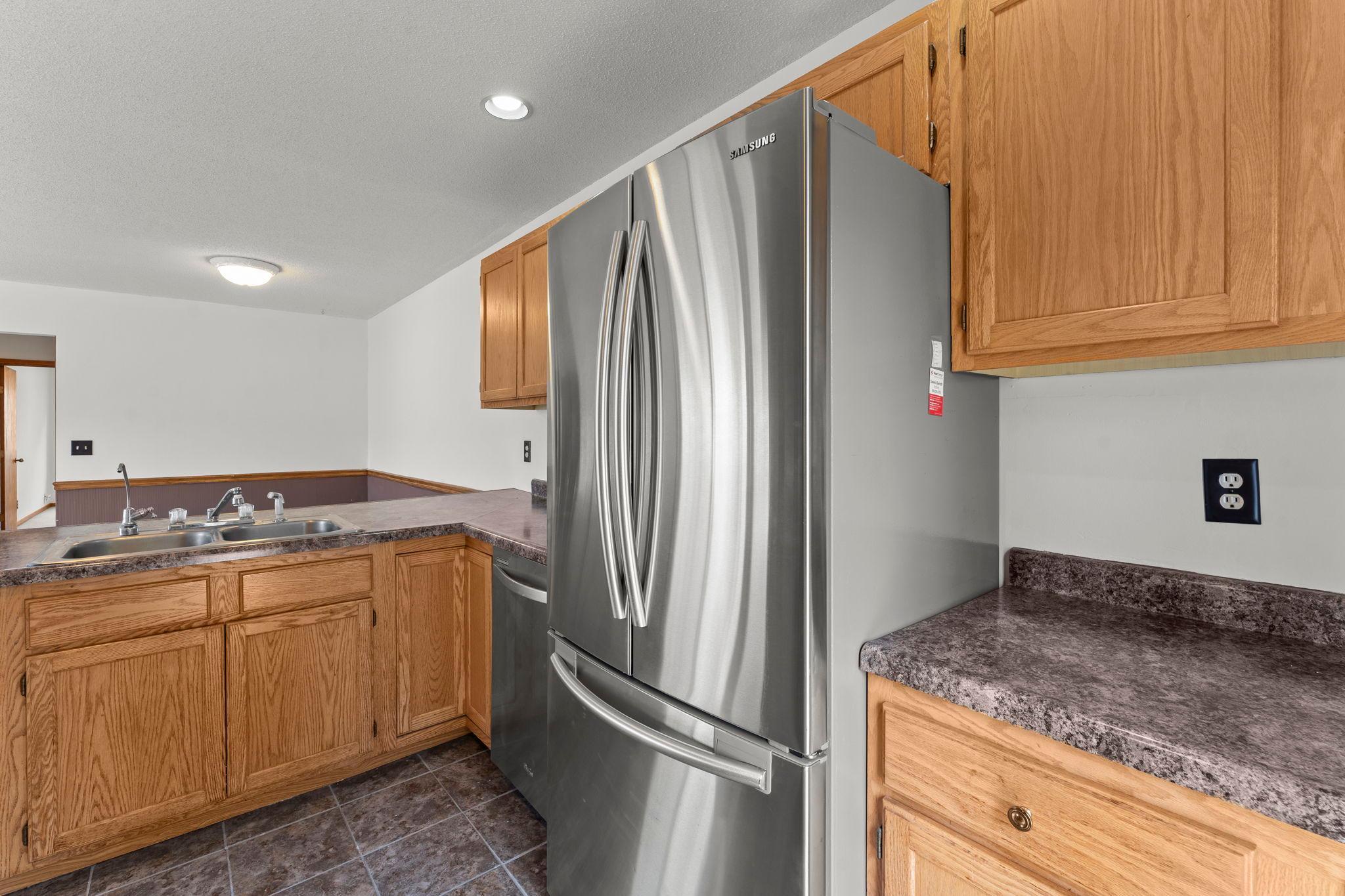 24-web-or-mls-3981 60th St Ct N Unit 206-162.jpg