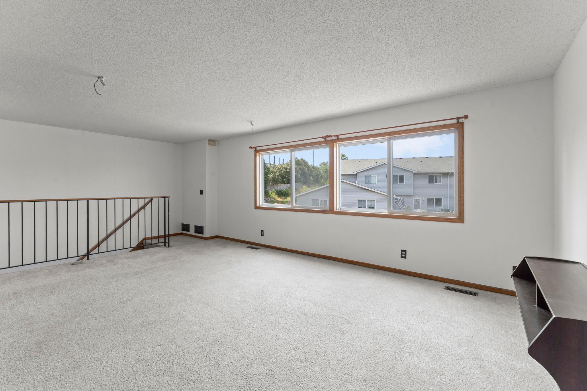 16-web-or-mls-3981 60th St Ct N Unit 206-122.jpg