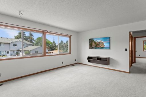 15-web-or-mls-3981 60th St Ct N Unit 206-117.jpg