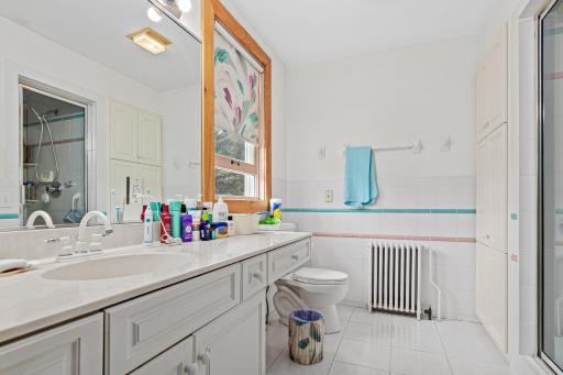 Upper Level Primary Bedroom Ensuite 3/4 Bathroom