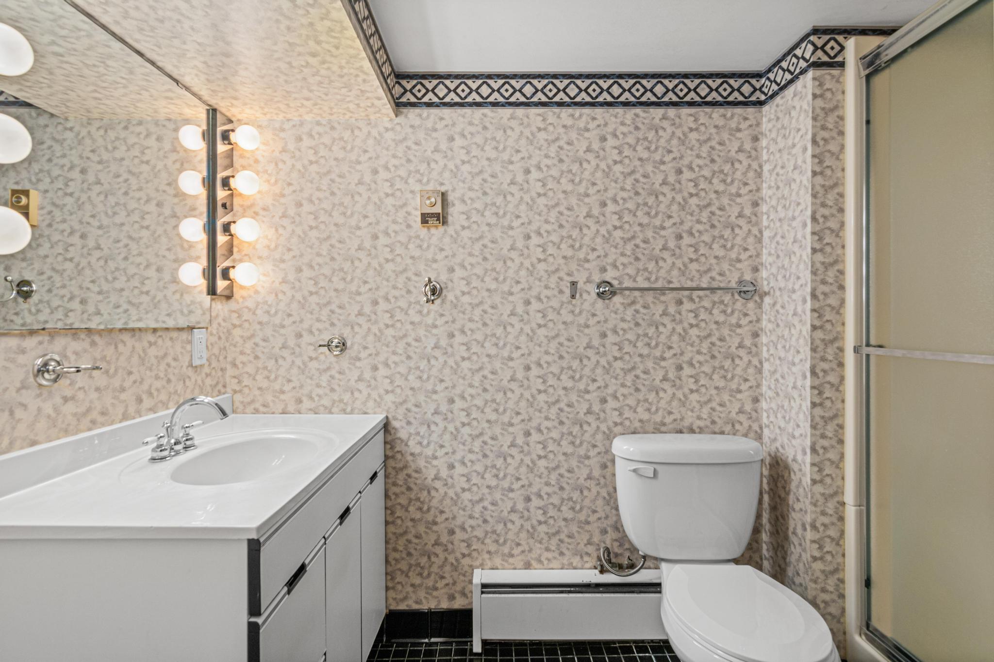 Lower Level 3/4 Bath