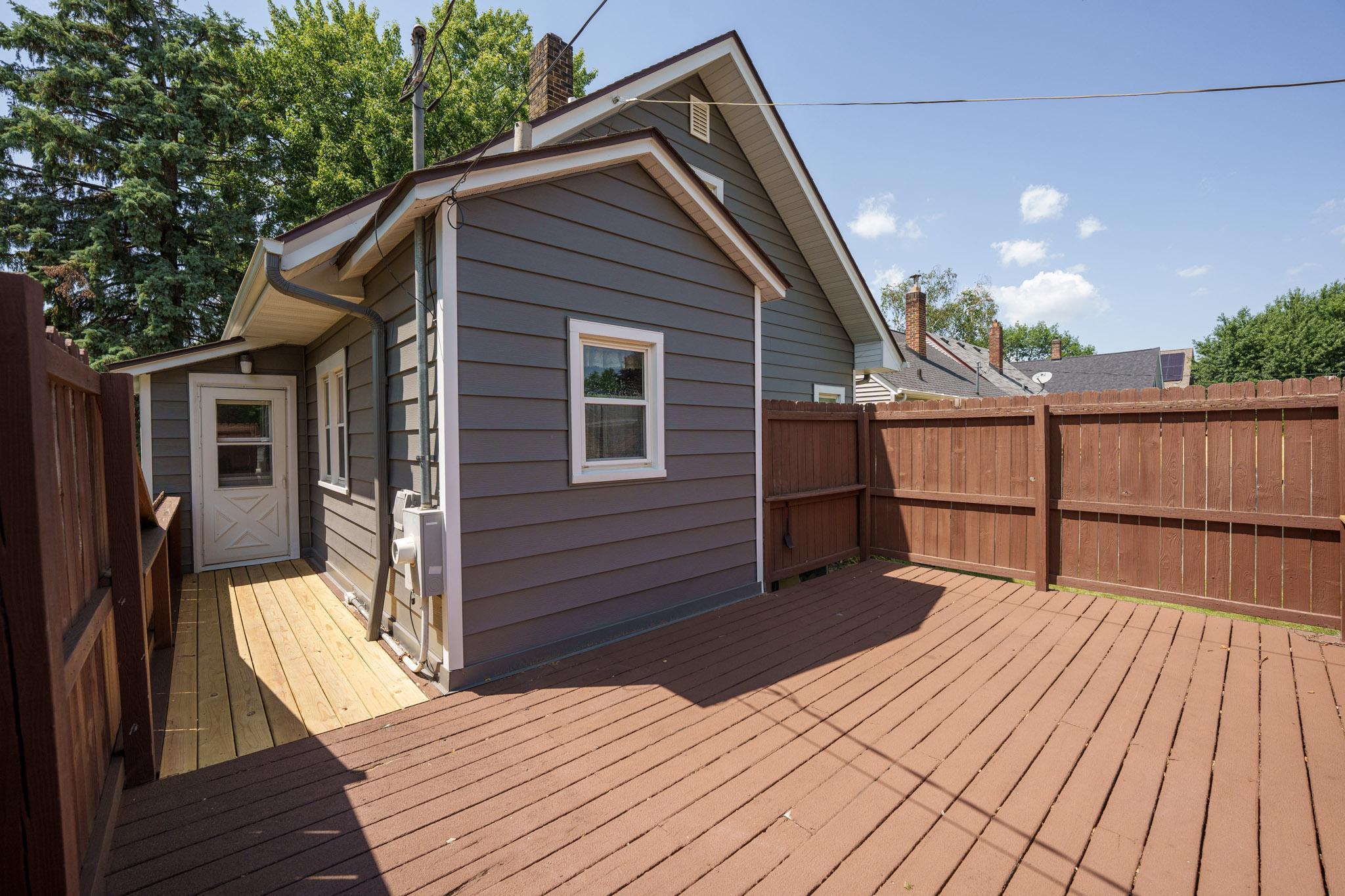424 16th Ave N South St. Paul-4.jpg