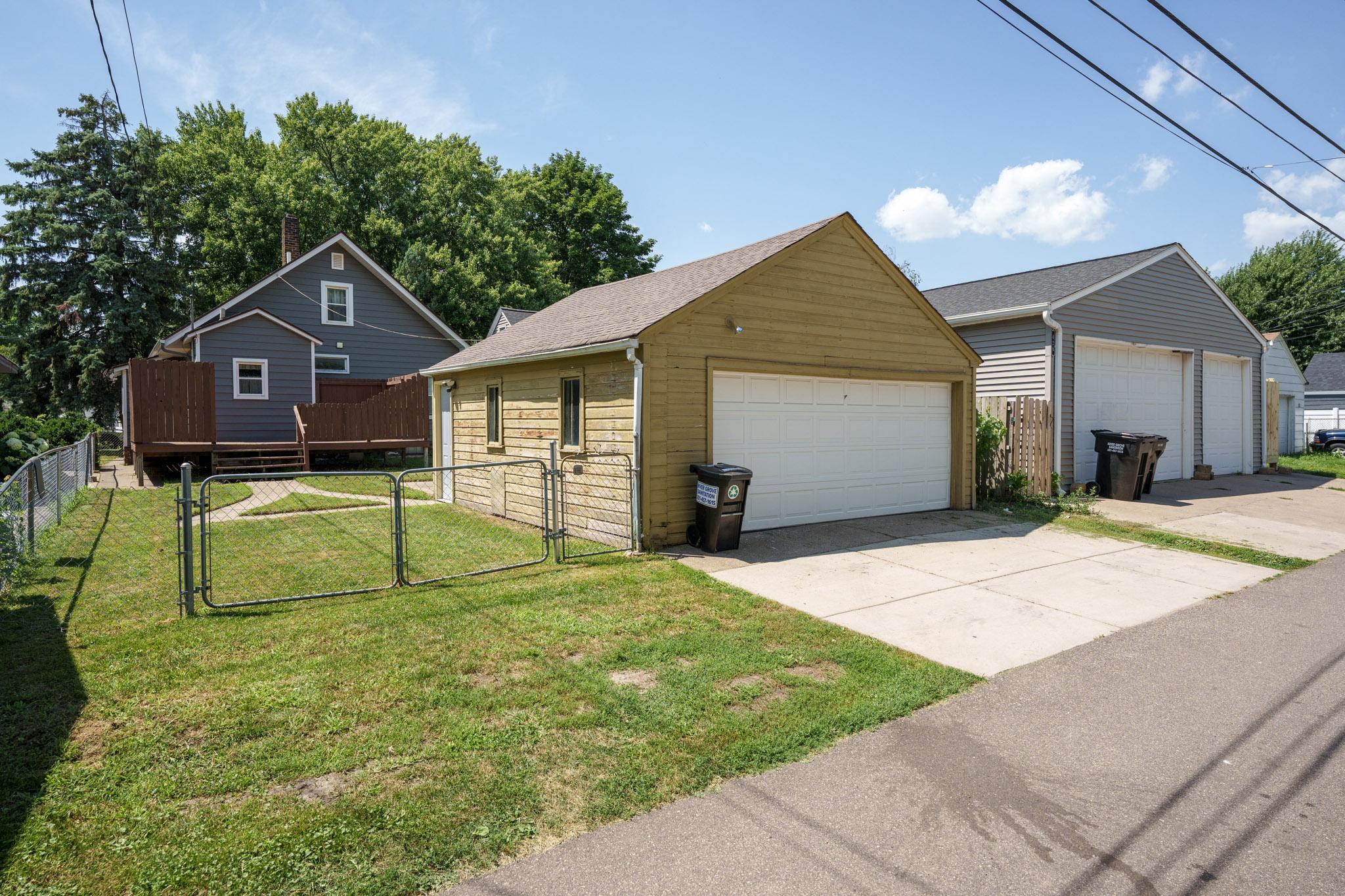 424 16th Ave N South St. Paul-11.jpg