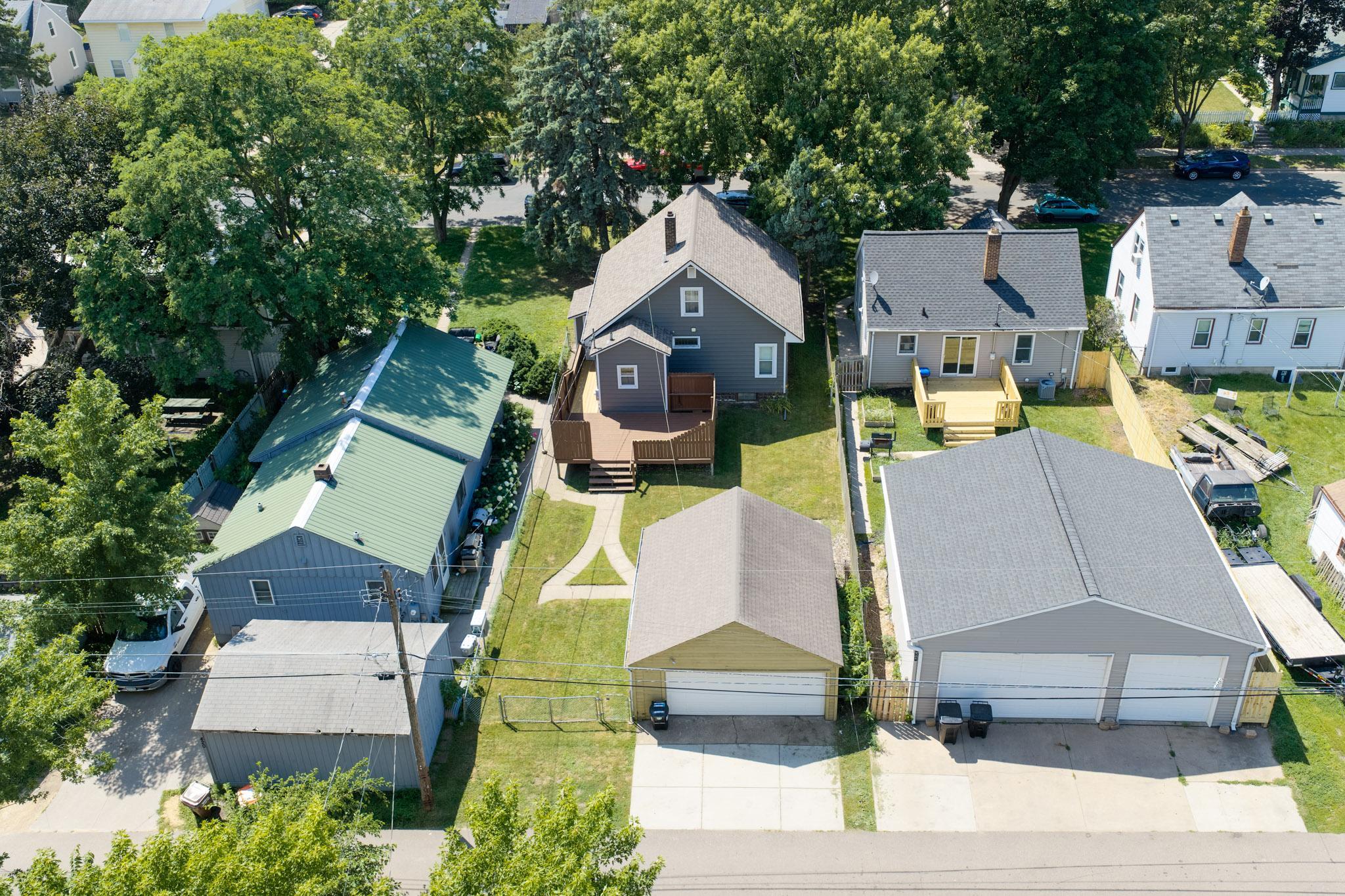 424 16th Ave N South St. Paul-13.jpg