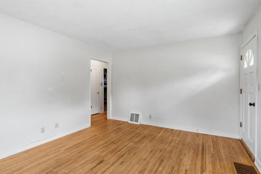 2099 Minnehaha Avenue E, Saint Paul, MN 55119