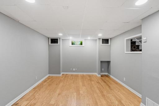 2099 Minnehaha Avenue E, Saint Paul, MN 55119