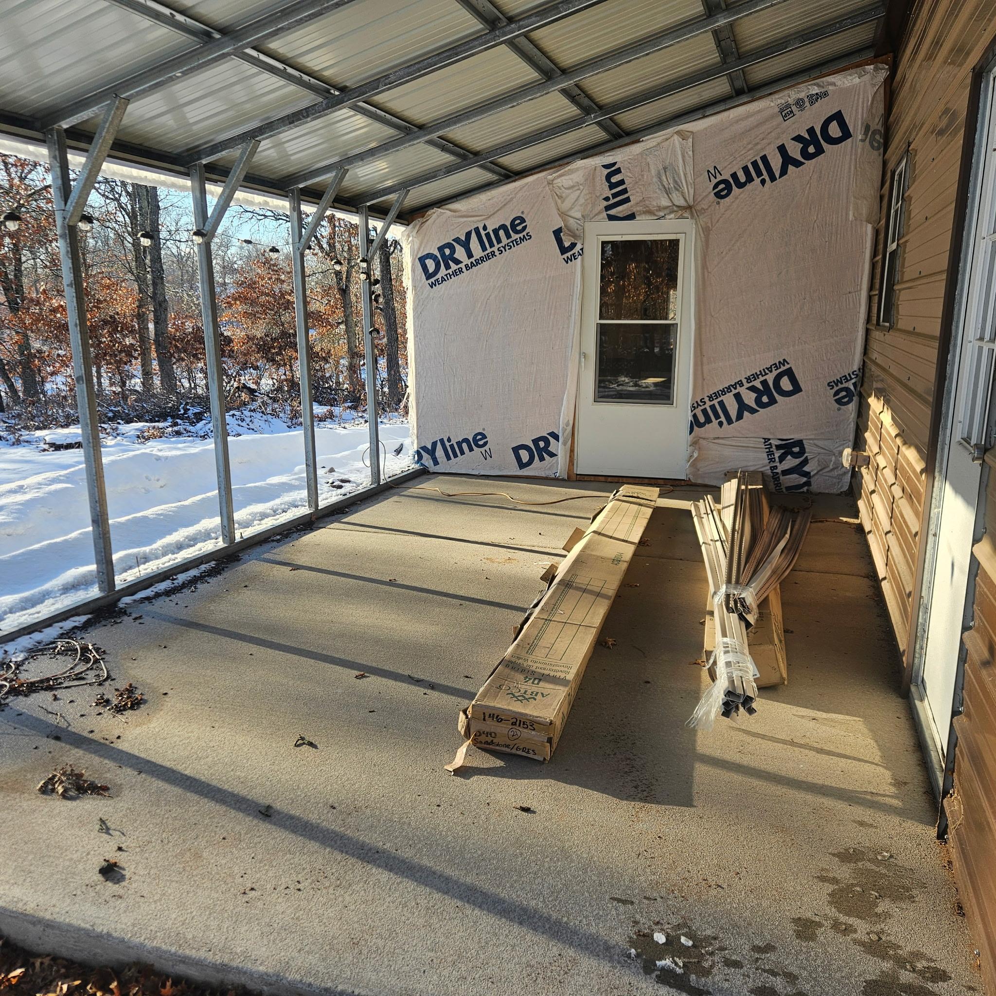 Covered porch-patio.JPG