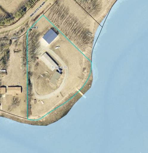 Over 400 feet of waterfrontage!