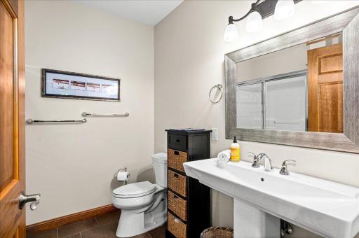 20-Hickory St-19.jpg