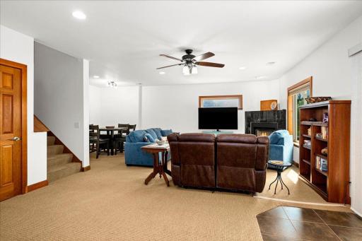 19-Hickory St-18.jpg