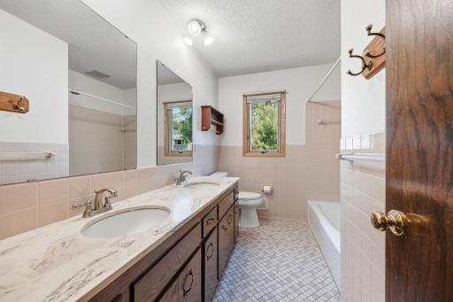 12-web-or-mls-107.jpg