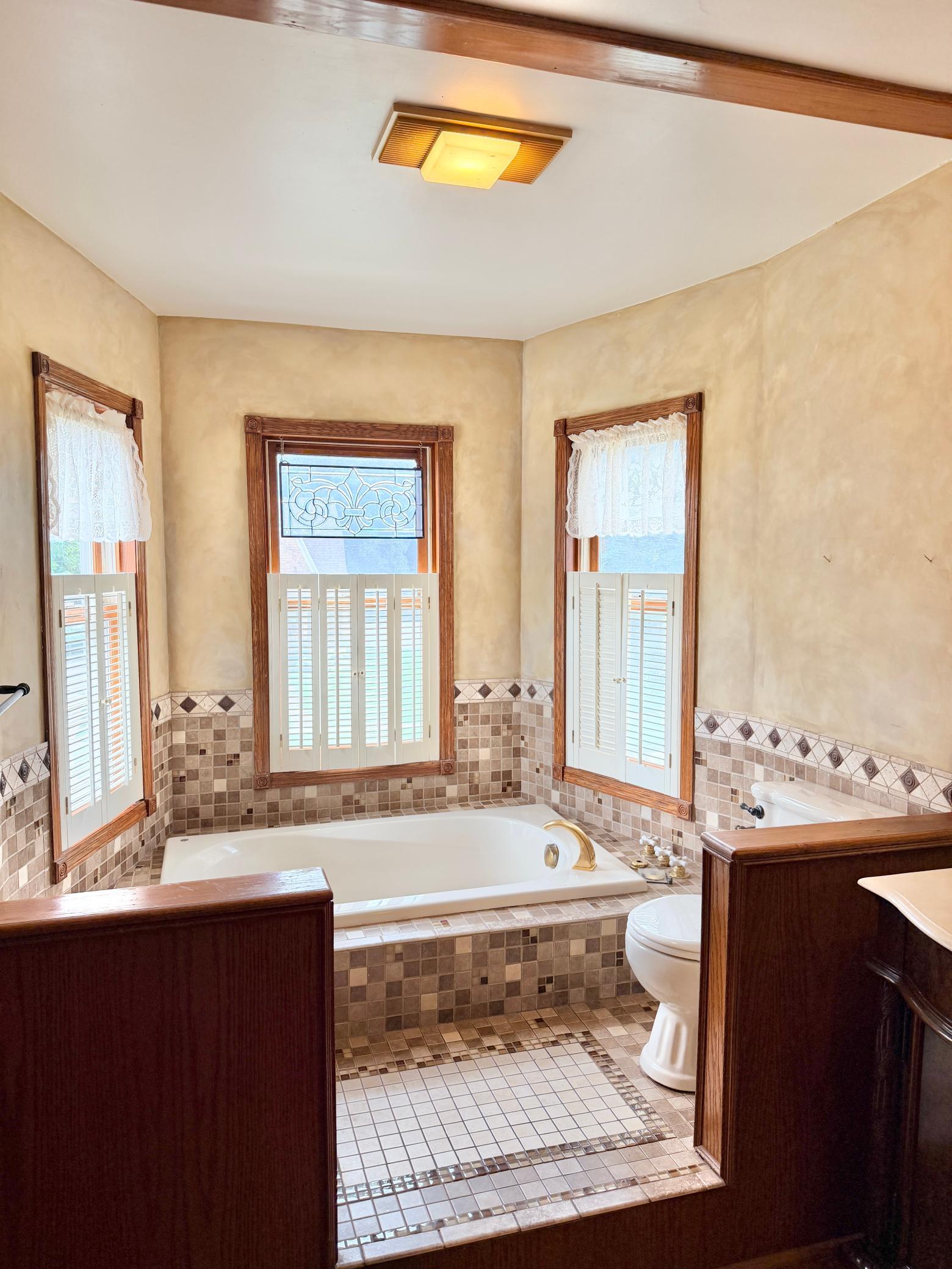 Upper level bathroom