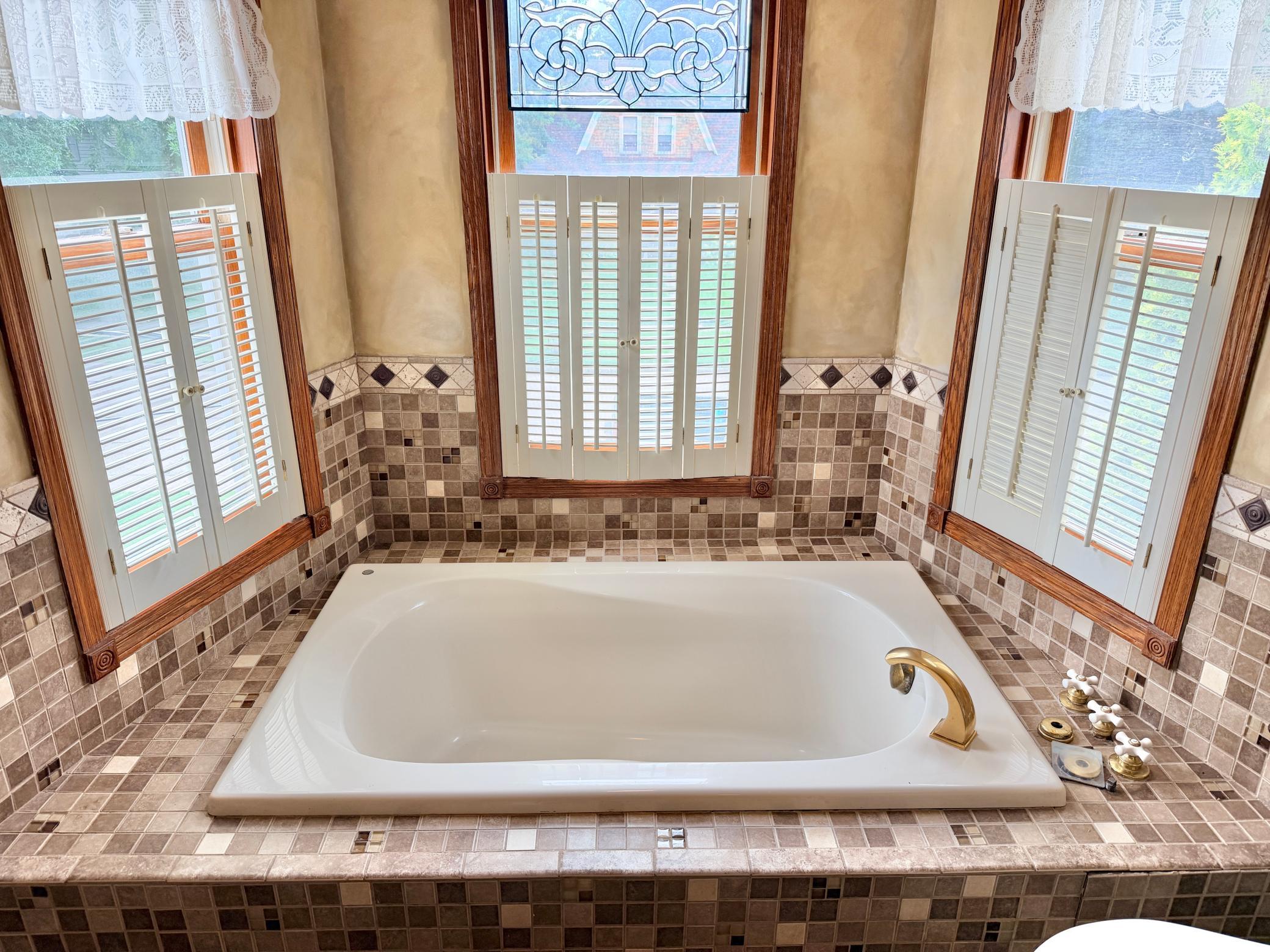 Upper level bathroom