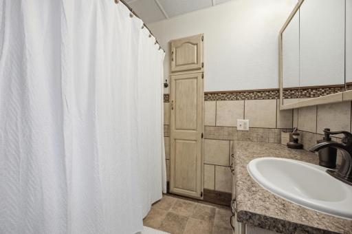 Bathroom 1 - main level