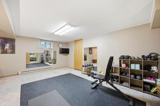 Fitness space - lower level