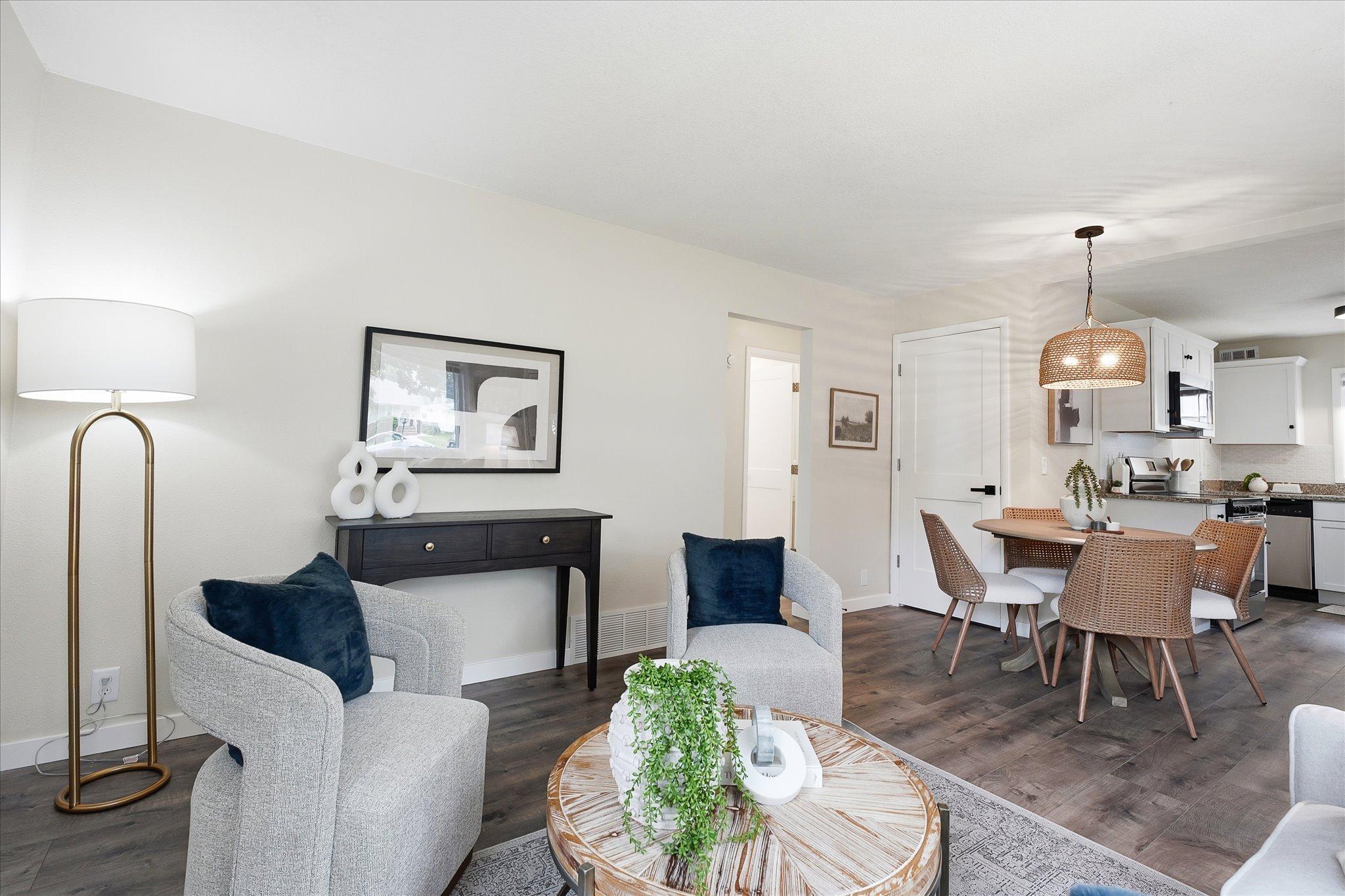08-5609 27th Ave S [3257057]- 008.jpg