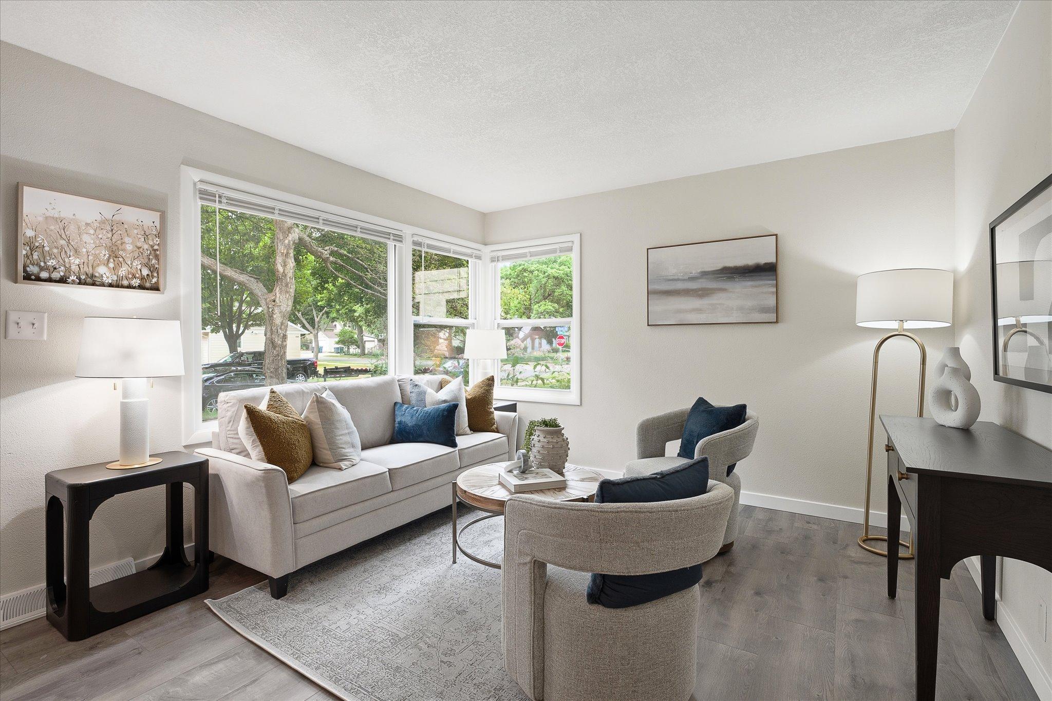 06-5609 27th Ave S [3257057]- 006.jpg