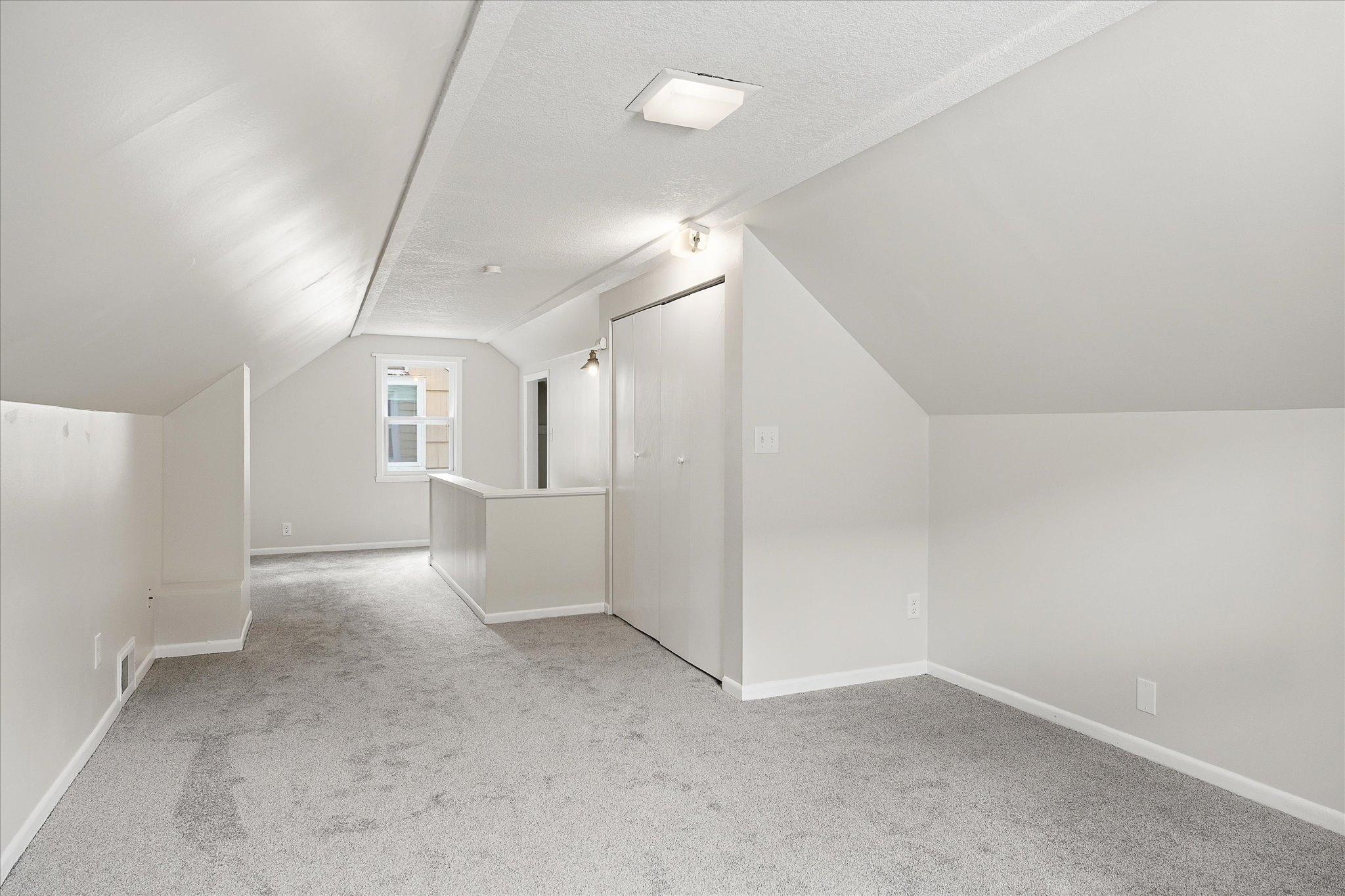 27-5609 27th Ave S [3257057]- 027.jpg