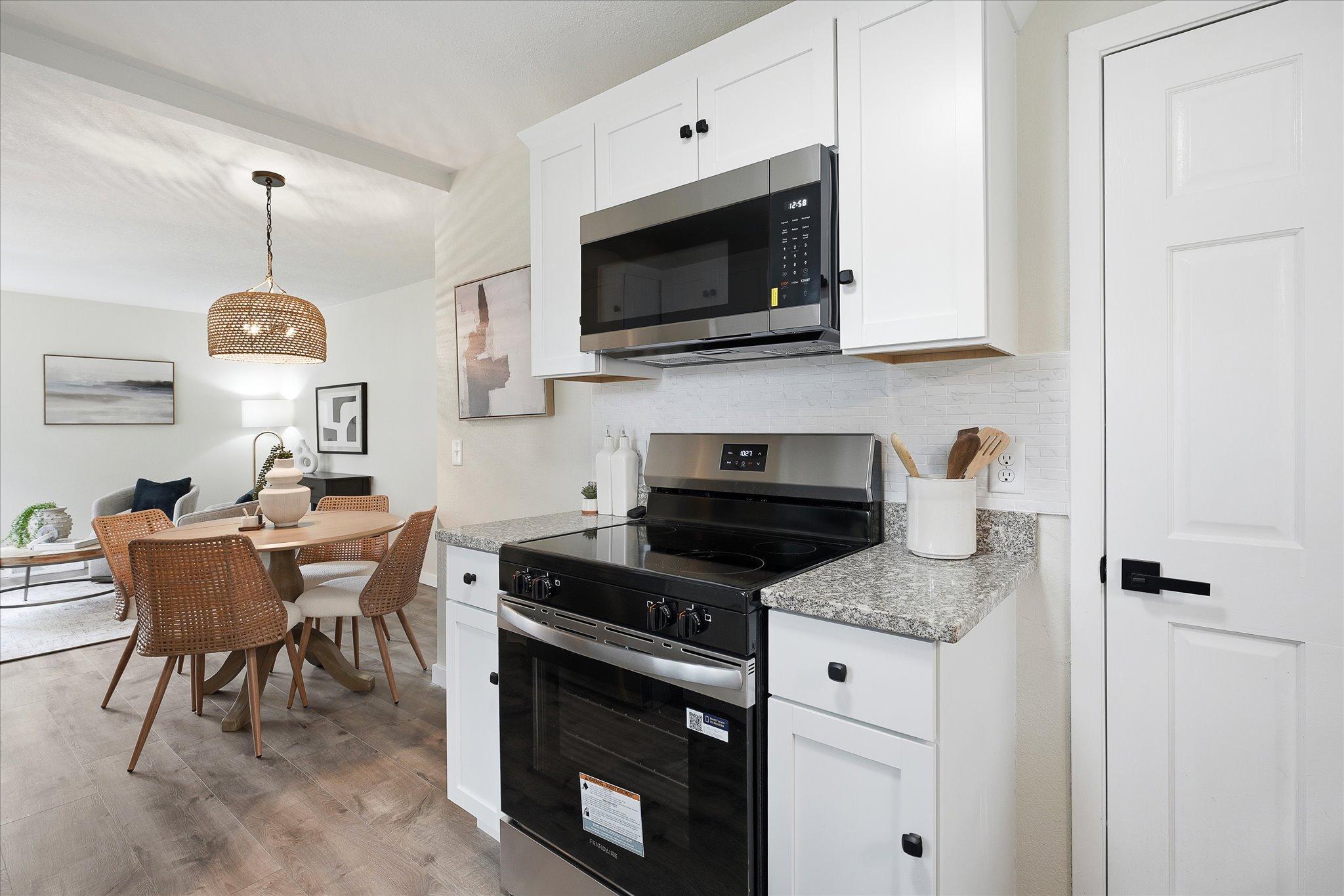 17-5609 27th Ave S [3257057]- 017.jpg