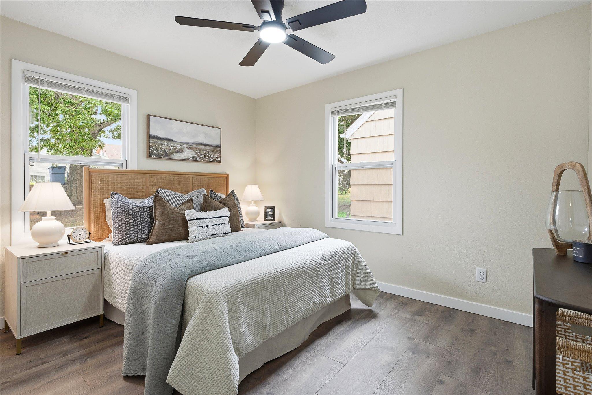 21-5609 27th Ave S [3257057]- 021.jpg