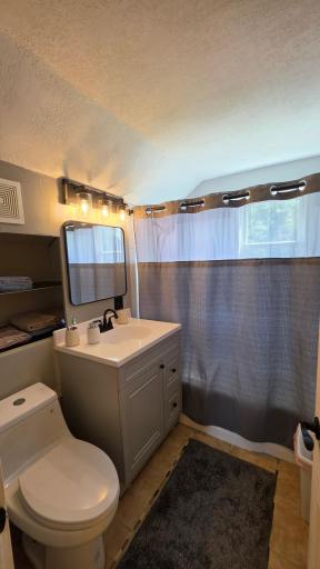 Full Bath Upper