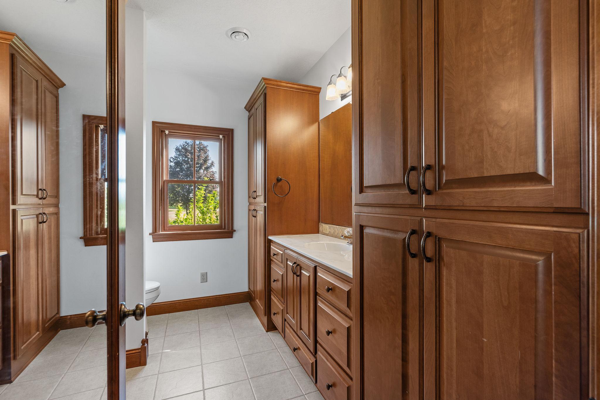 MASTER SUITE 2