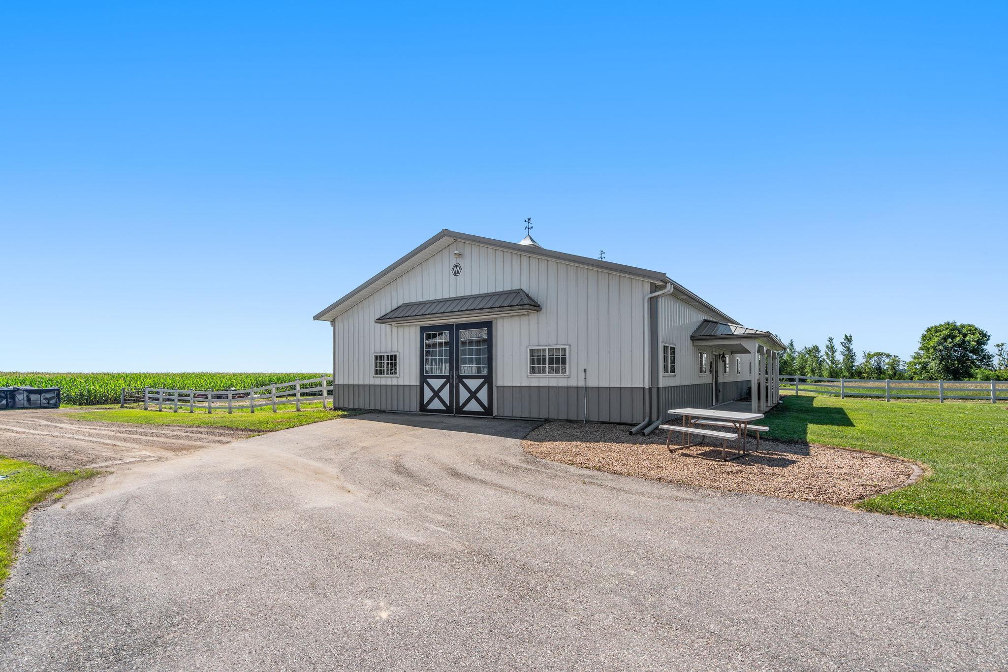 HORSE BARN