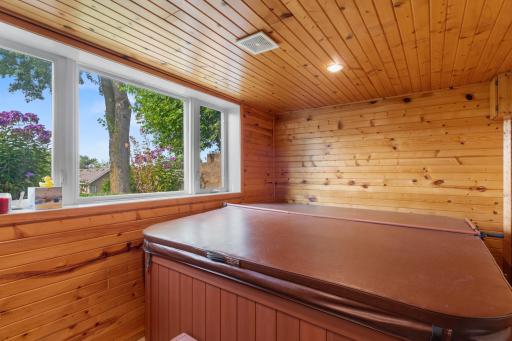 Hot Tub_Lower Level