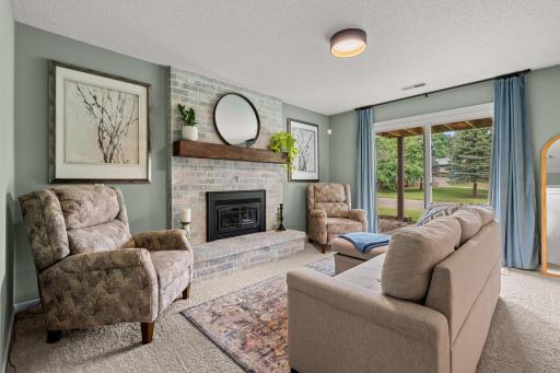 9257 Dartford Road, Woodbury, MN 55125