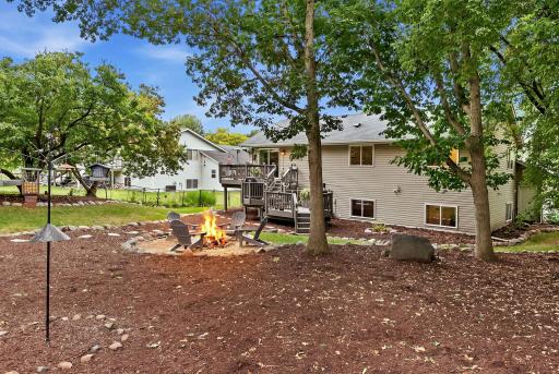 13-web-or-mls-firepit_004.jpg