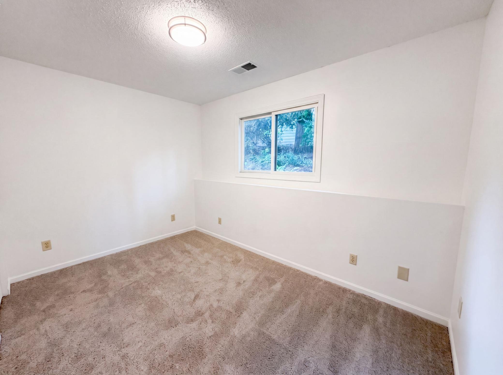 listing_8.jpg