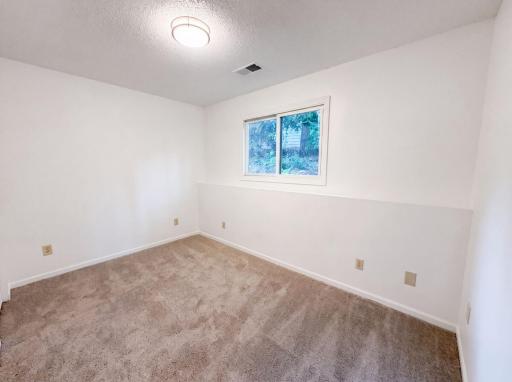 listing_8.jpg