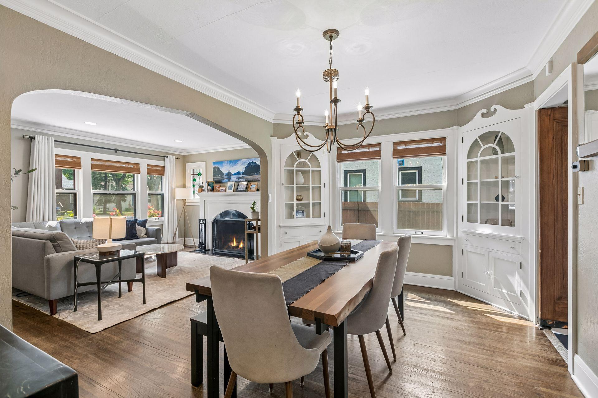 Classic dining room built-ins