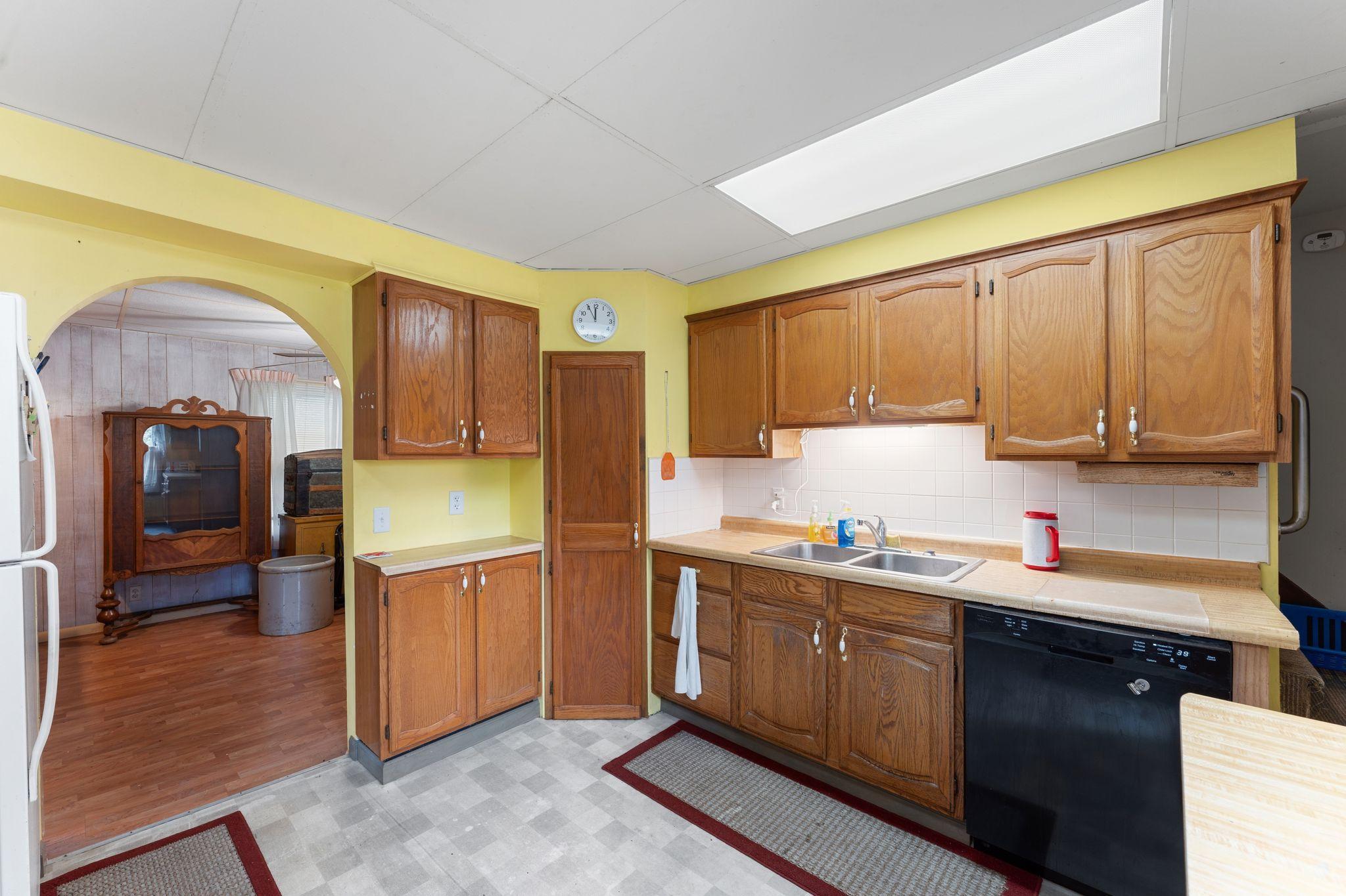 Main floor kitchen