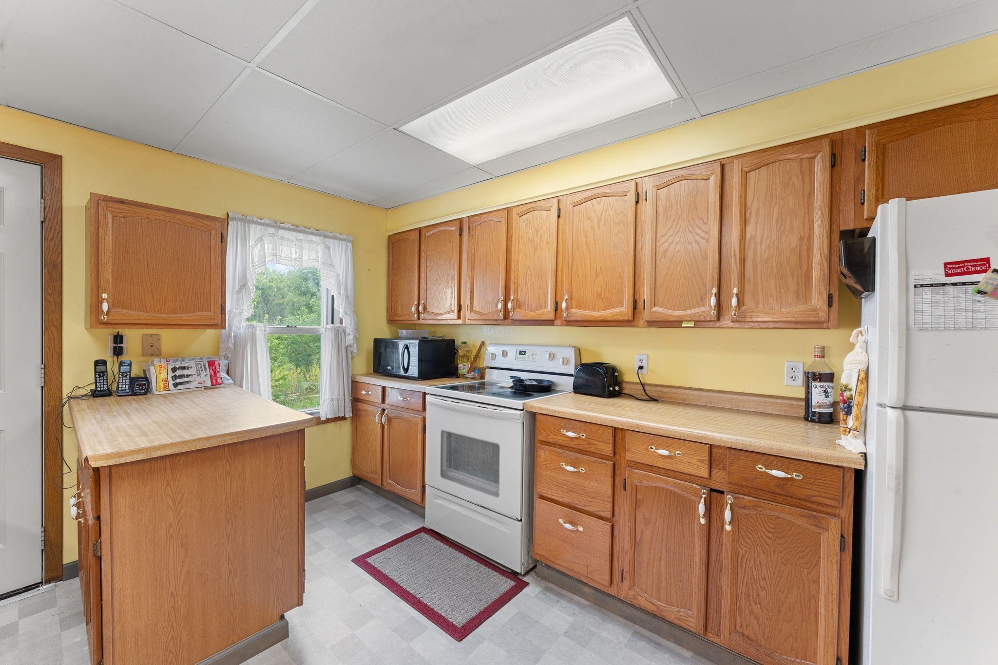 Main floor kitchen