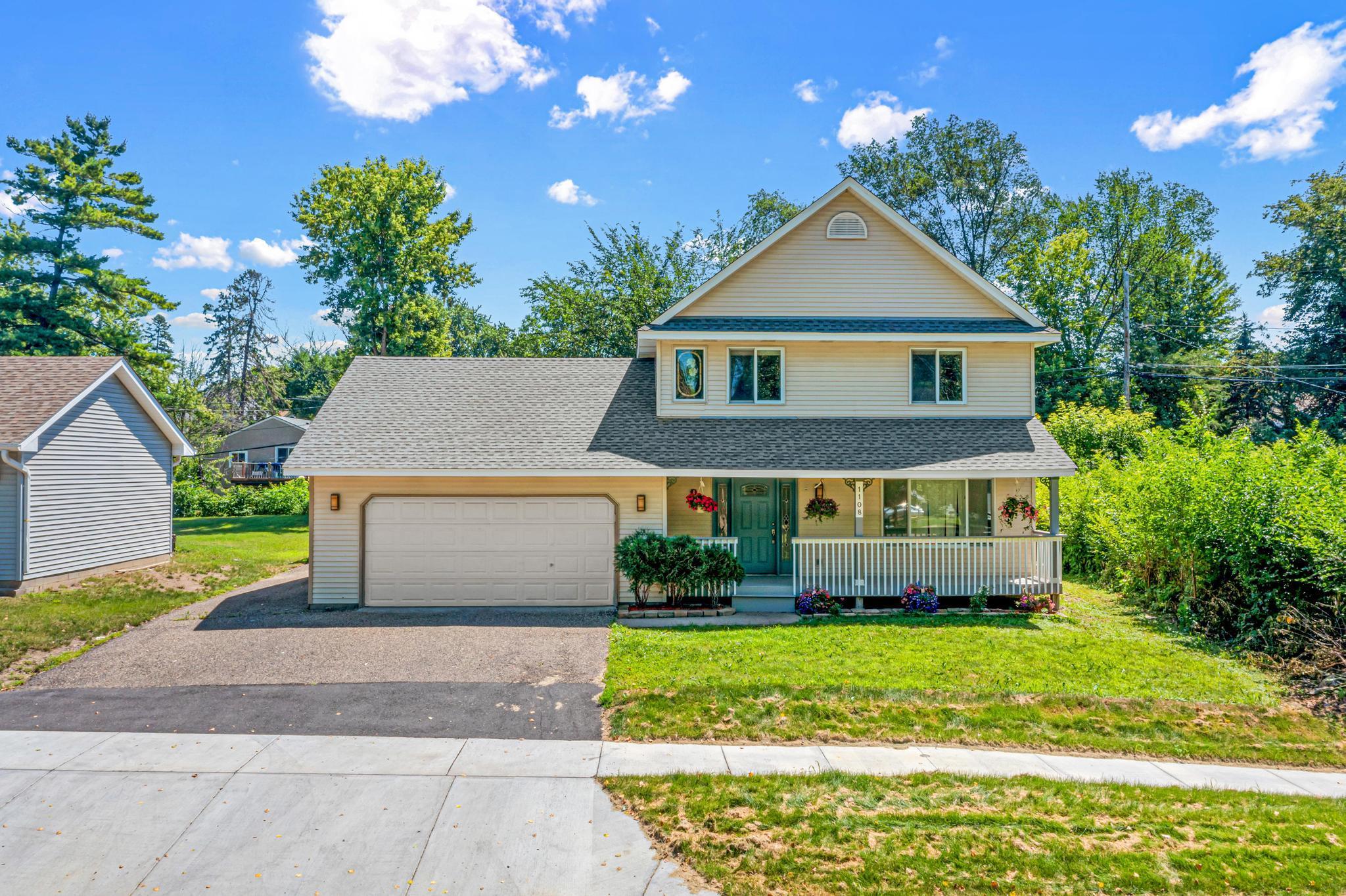 1108 Mackubin Street, Saint Paul, MN 55117