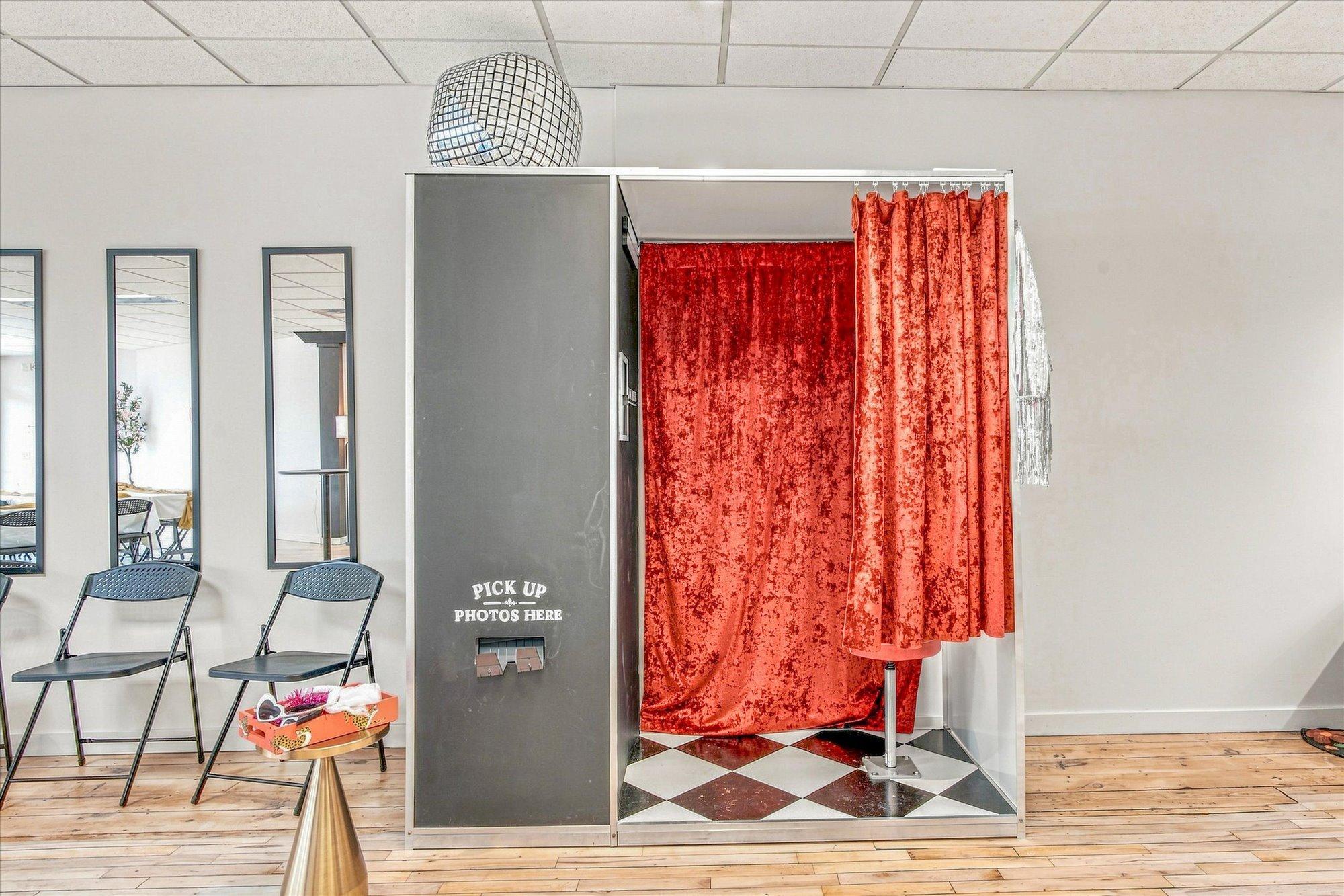 111 Photo booth area, not included