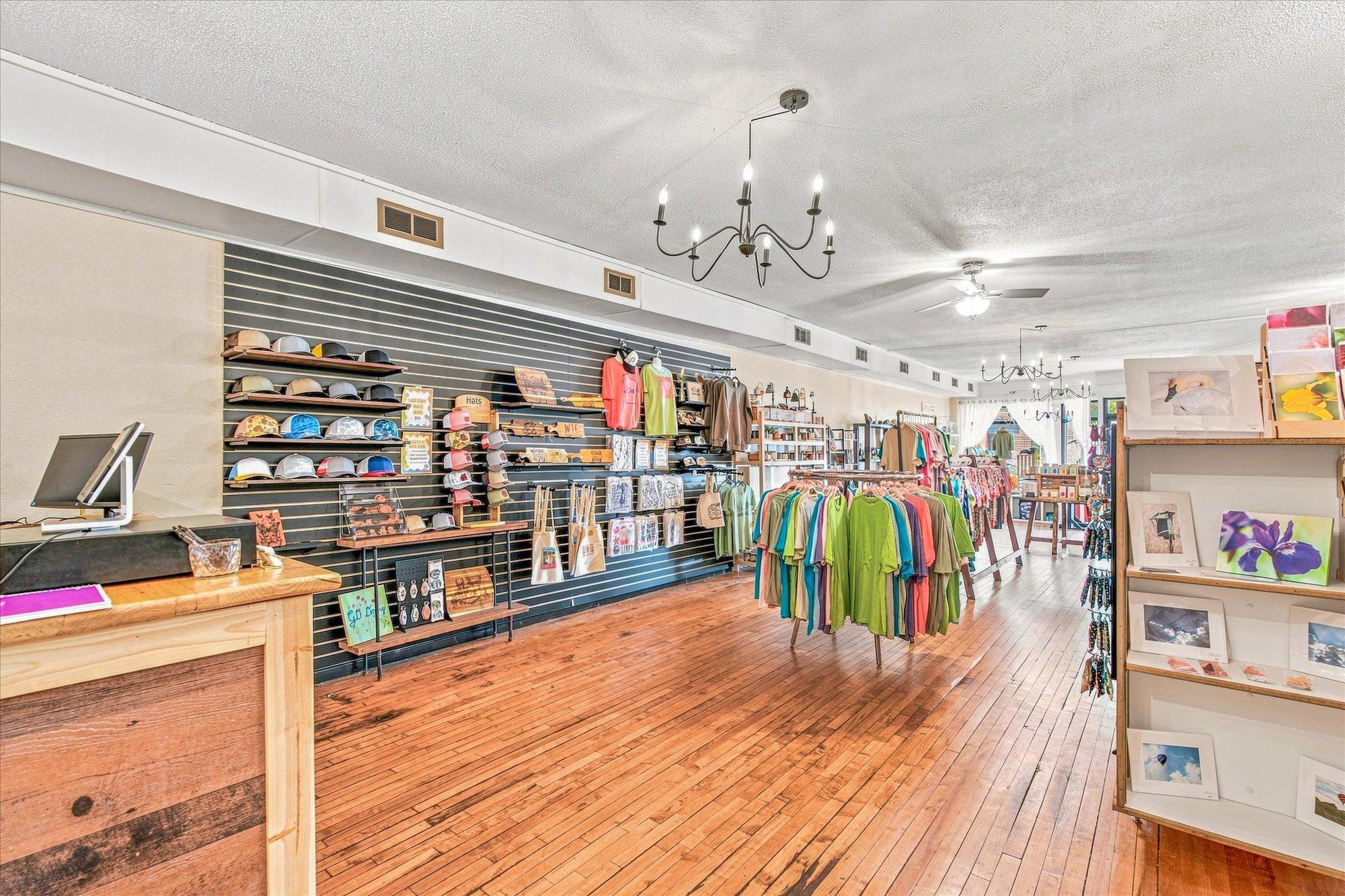 113 Store view 6