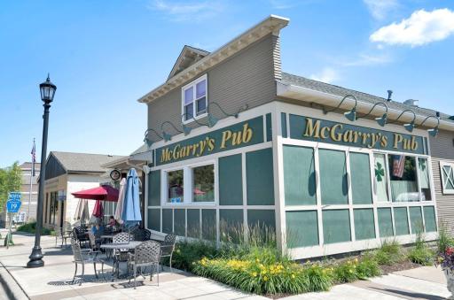McGarry's Pub welcomes you to bring the whole clan to enjoy traditional Irish and American comfort foods!