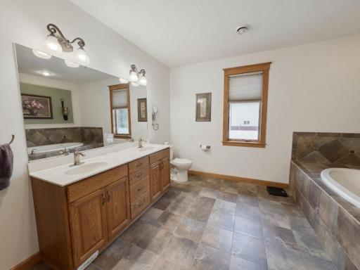 70082 270th Avenue, Kasson, MN 55944