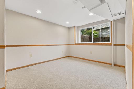 13762 93rd Place N, Maple Grove, MN 55369