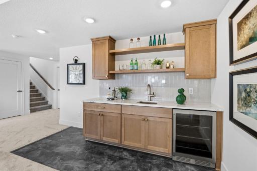 8370 159th Street, Savage, MN 55378