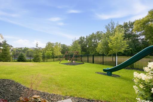 9592 Iron Horse Road, Woodbury, MN 55129